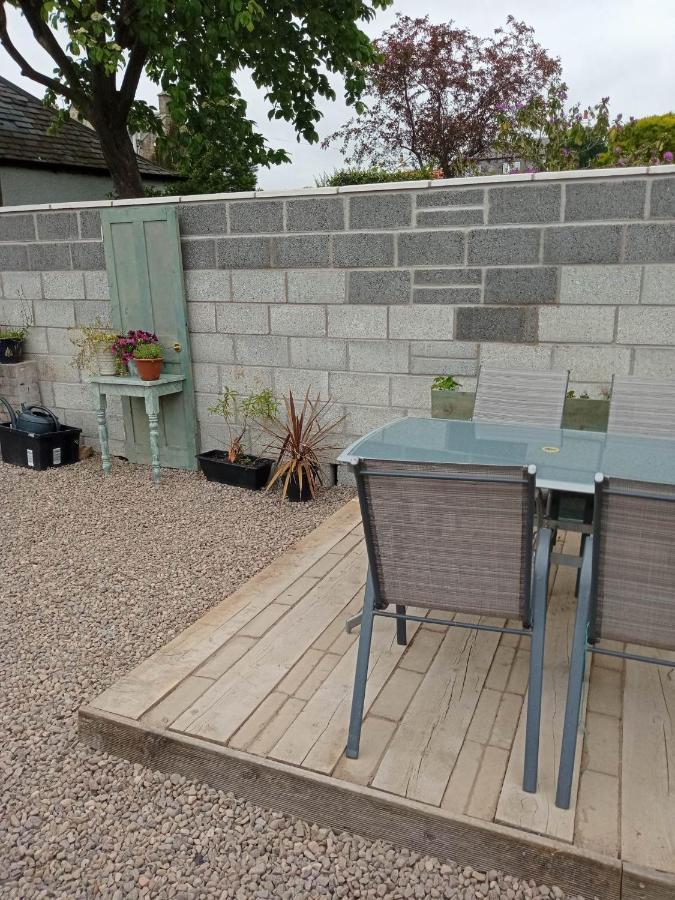 2 Bedrooms Sleeps 4 Free Wifi Parking Outdoor Area 伦丁林克斯 外观 照片
