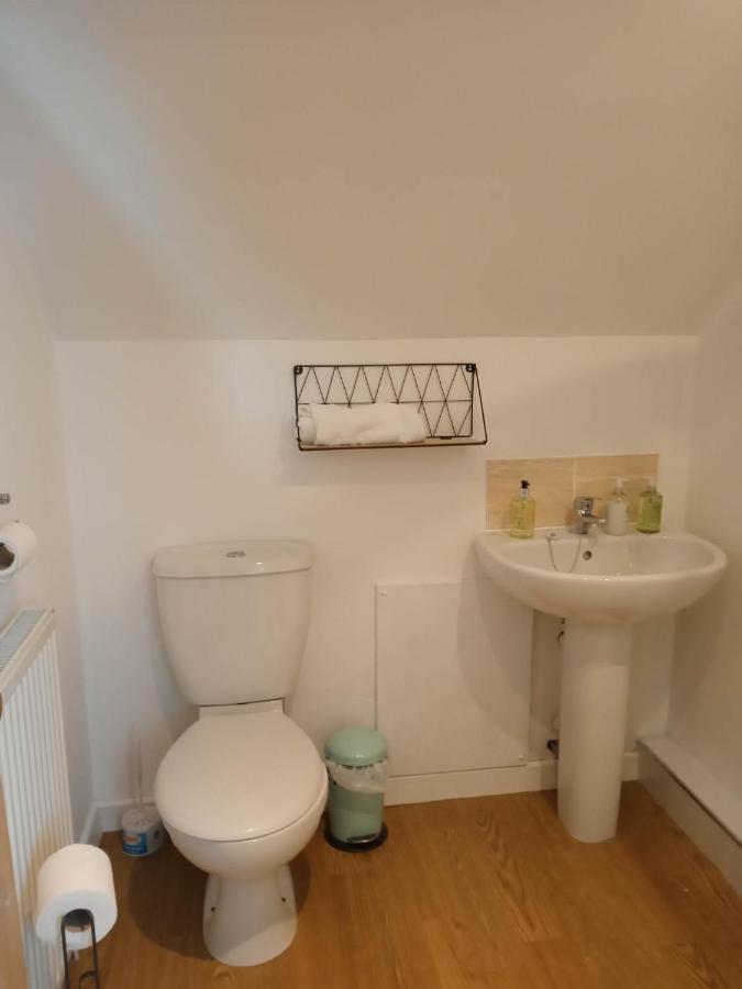 2 Bedrooms Sleeps 4 Free Wifi Parking Outdoor Area 伦丁林克斯 外观 照片