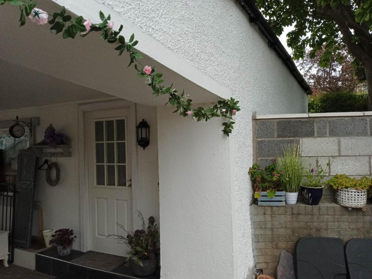 2 Bedrooms Sleeps 4 Free Wifi Parking Outdoor Area 伦丁林克斯 外观 照片