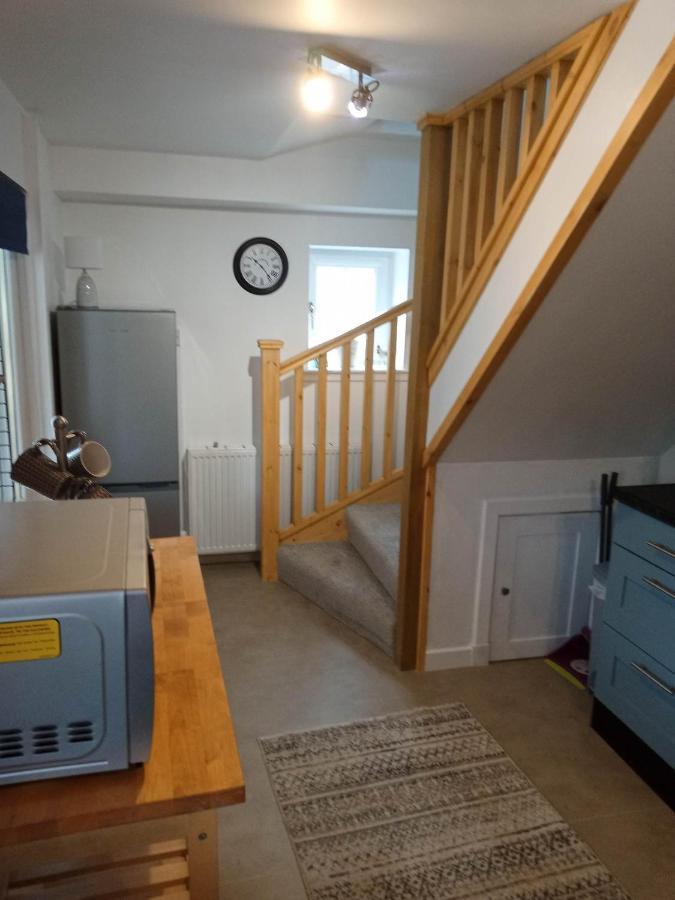 2 Bedrooms Sleeps 4 Free Wifi Parking Outdoor Area 伦丁林克斯 外观 照片