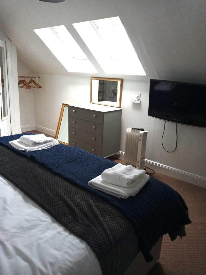 2 Bedrooms Sleeps 4 Free Wifi Parking Outdoor Area 伦丁林克斯 外观 照片