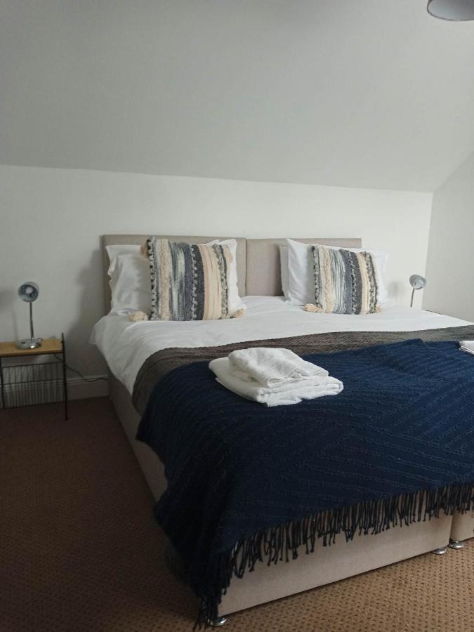 2 Bedrooms Sleeps 4 Free Wifi Parking Outdoor Area 伦丁林克斯 外观 照片