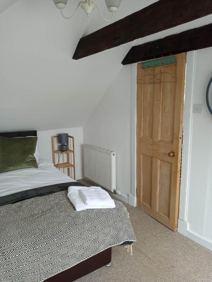 2 Bedrooms Sleeps 4 Free Wifi Parking Outdoor Area 伦丁林克斯 外观 照片
